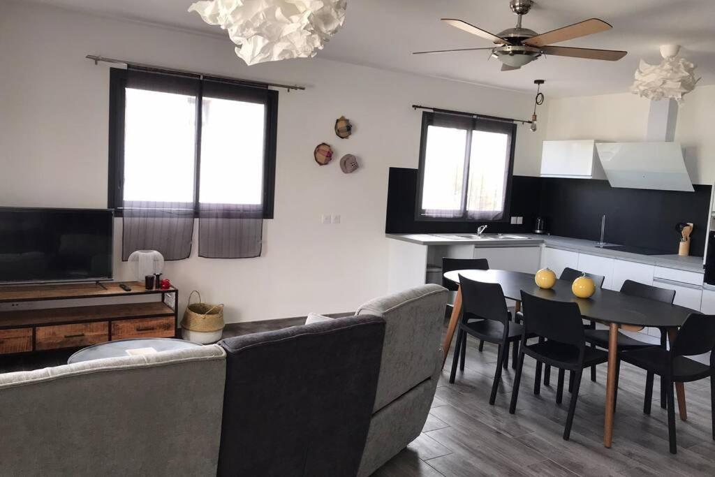 Ti-Punch T3 Climatise Manapany Les Bains Apartment ภายนอก รูปภาพ